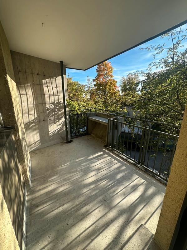 Perfekt für kleine Familien oder Paare: Frisch sanierte 3,5 Zimmer mit Balkon zimmer