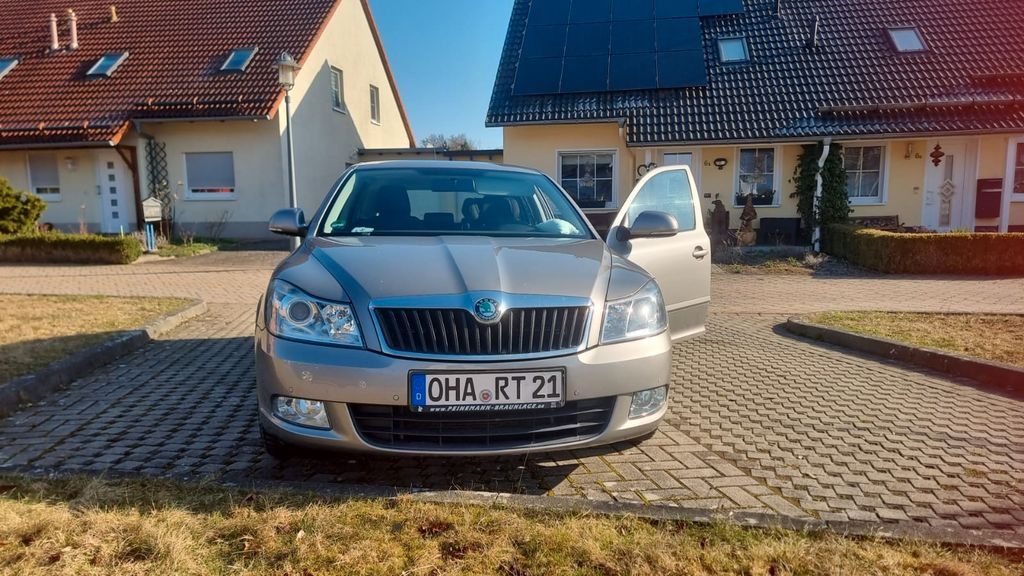Skoda Octavia 156.000 km 6.400 &euro; Walkenried 37445