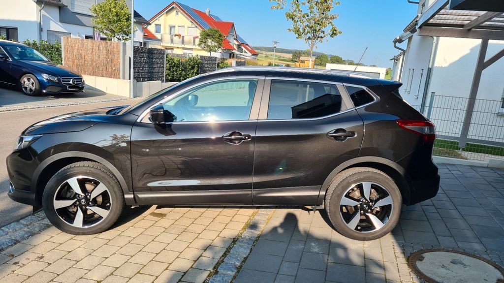 Nissan Qashqai 34.500 km 12.600 &euro; Ulm 89077