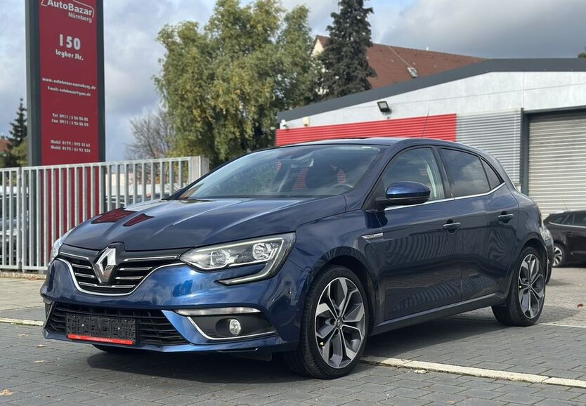 Renault Megane 121.500 km 9.990 € Nürnberg 90431