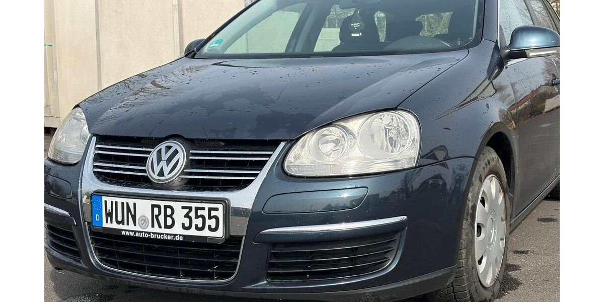 VW Golf 205.000 km 2.299 &euro; Marktredwitz 95615