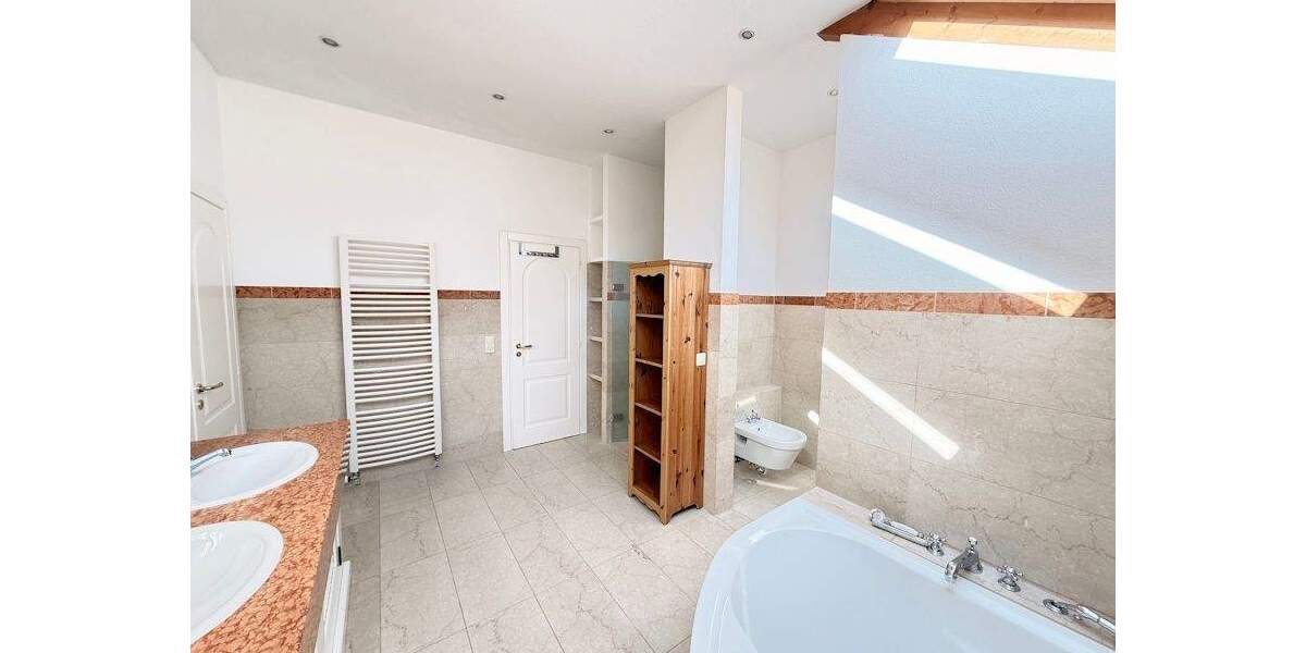 Einfamilienhaus Höhenkirchen-Siegertsbrunn Siegertsbrunn - 5 Zimmer, 191 m&sup2;, 1.590.000&euro; | Angebot:25566690