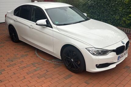BMW 318 190.000 km 11.800 &euro; Hage 26524