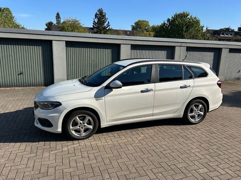Fiat Tipo 122.000 km 8.300 € Düsseldorf 40229