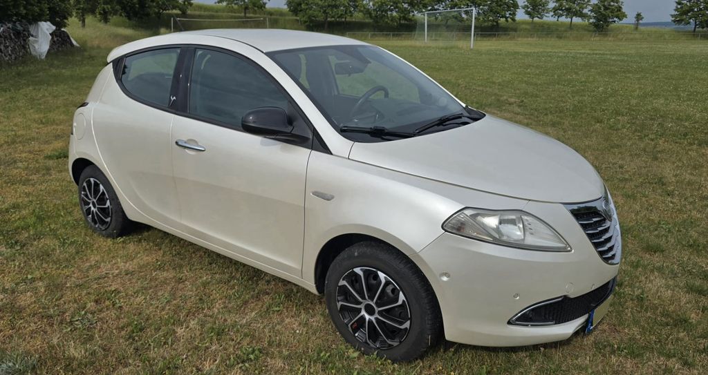 Lancia Ypsilon 146.000 km 5.300 &euro; Euerbach 97502