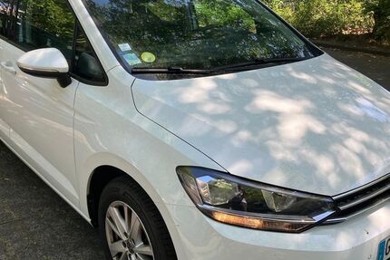 VW Touran 204.000 km 14.875 &euro; Hofheim am Taunus 65719