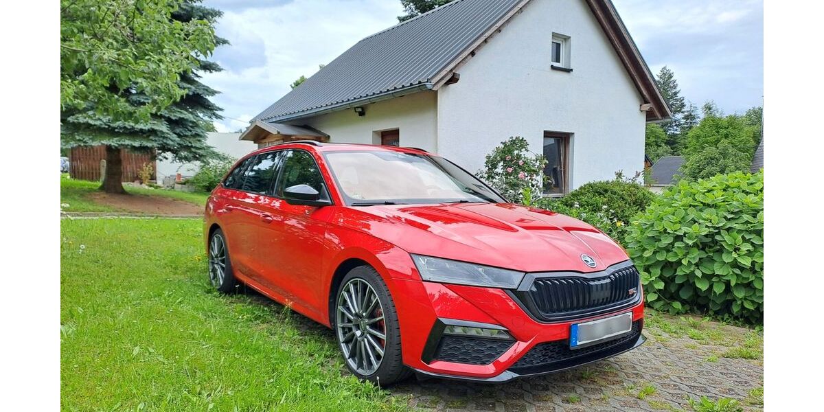 Skoda Octavia 82.250 km 28.549 &euro; Wolkenstein 09429