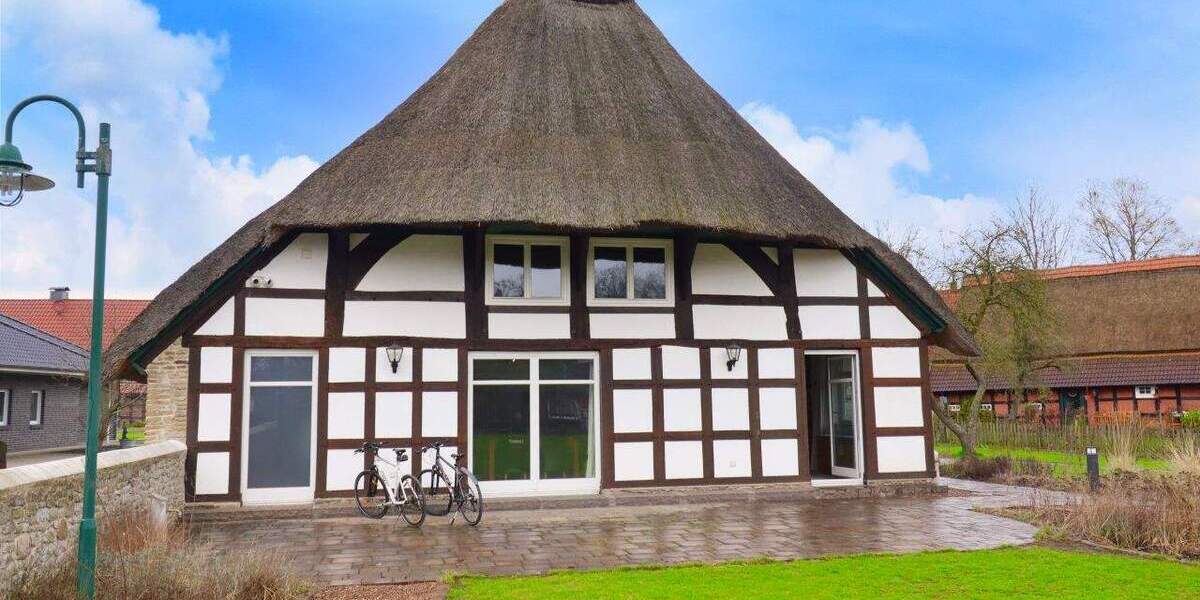 Etagenwohnung Marl - 2 Zimmer, 100 m&sup2;, 950&euro; | Angebot:25606929