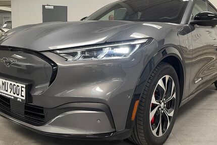 Ford Mustang Mach-E 28.300 km 44.990 € Bad Oeynhausen 32547