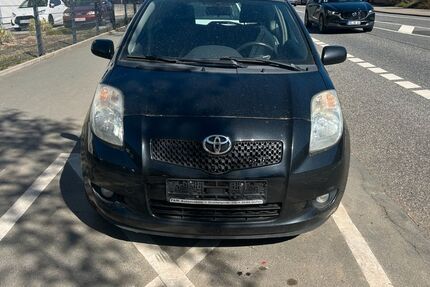 Toyota Yaris 452.000 km 1.850 &euro; Giessen 35394
