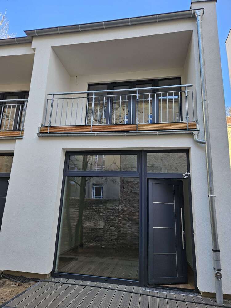 Wohnung zum Mieten in Berlin 1.708,40 € 85.42 m²