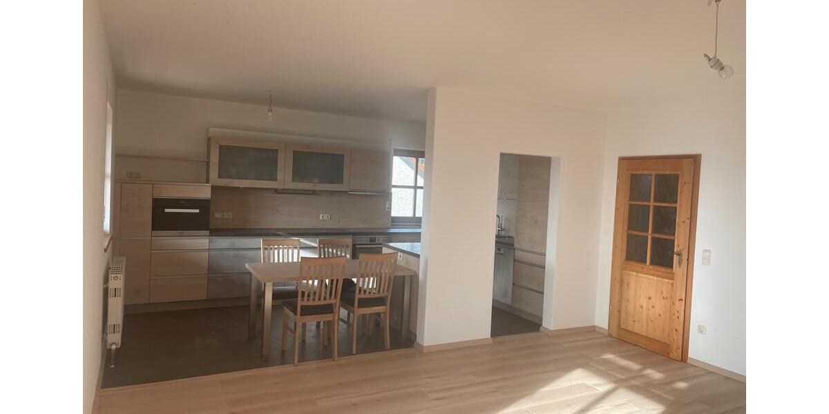 Sonniges Haus, Doppelhaushälfte in Salzweg 6 zimmer