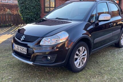 Suzuki SX4 156.000 km 6.990 &euro; Wedemark 30900