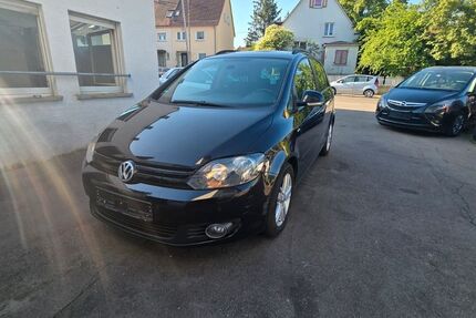 VW Golf 102.000 km 6.800 &euro; Möglingen 71696