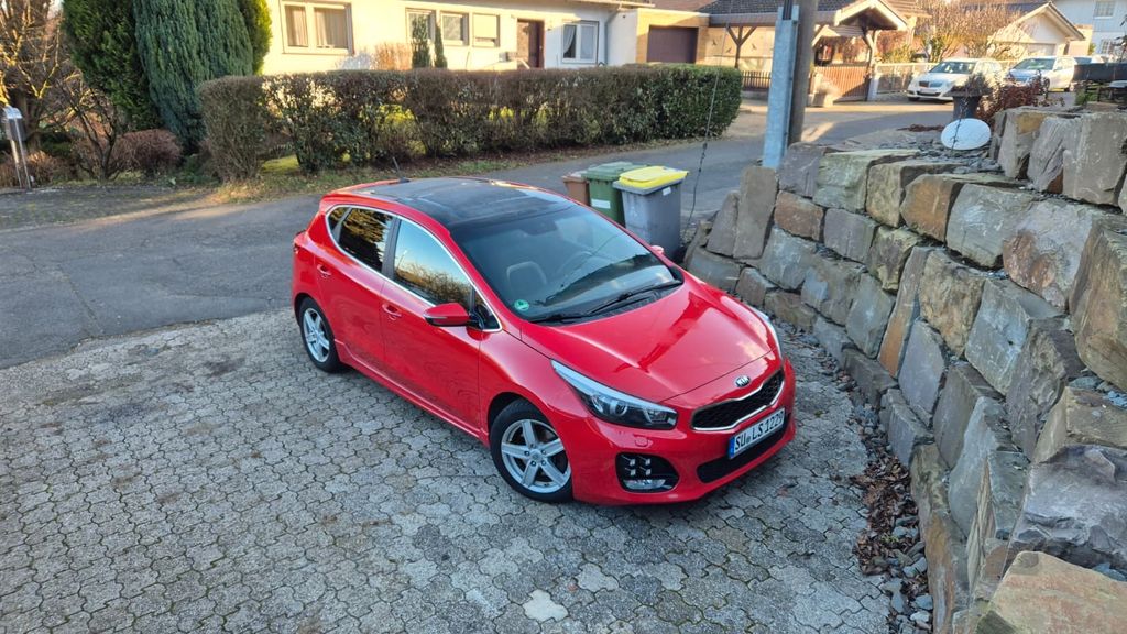 Kia ceed / Ceed 158.400 km 9.900 &euro; Much 53804