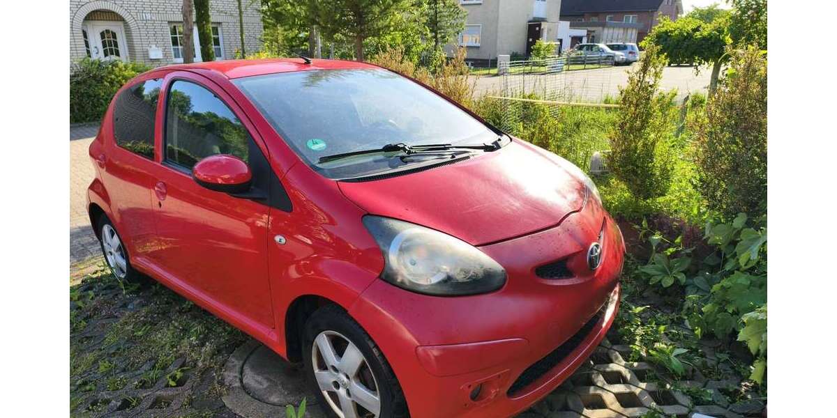 Toyota Aygo 184.000 km 999 &euro; Detmold 32758
