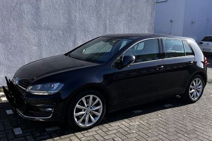 VW Golf 128.797 km 12.599 &euro; Lippstadt 59558