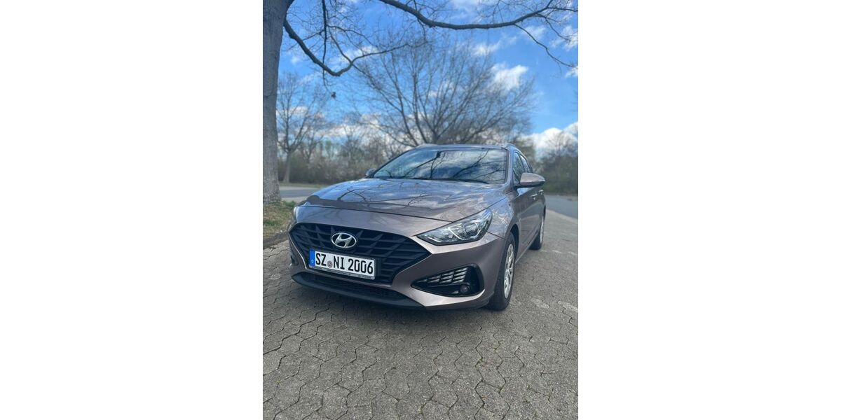 Hyundai i30 160.000 km 9.300 &euro; Salzgitter 38228