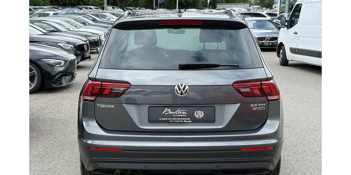 VW Tiguan 2.0 TDI 4Motion NAVI/PDC/SRA/SHZ/1.HAND 93.139 km 16.900 &euro; Villingen-Schwenningen 78054