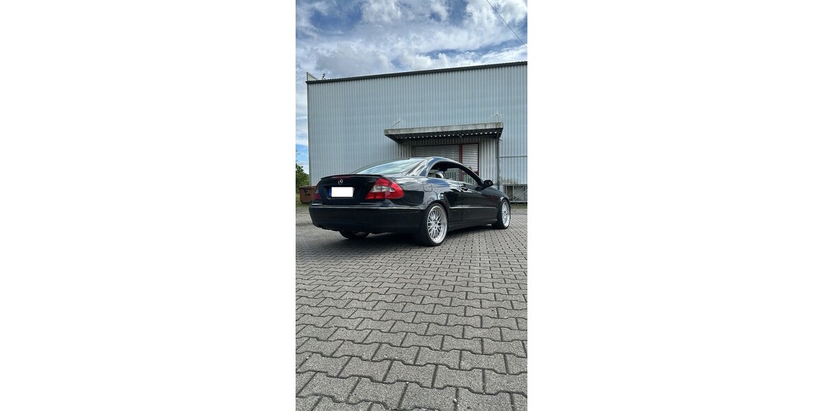 Mercedes-Benz CLK 320 189.000 km 8.500 € Rastatt 76437