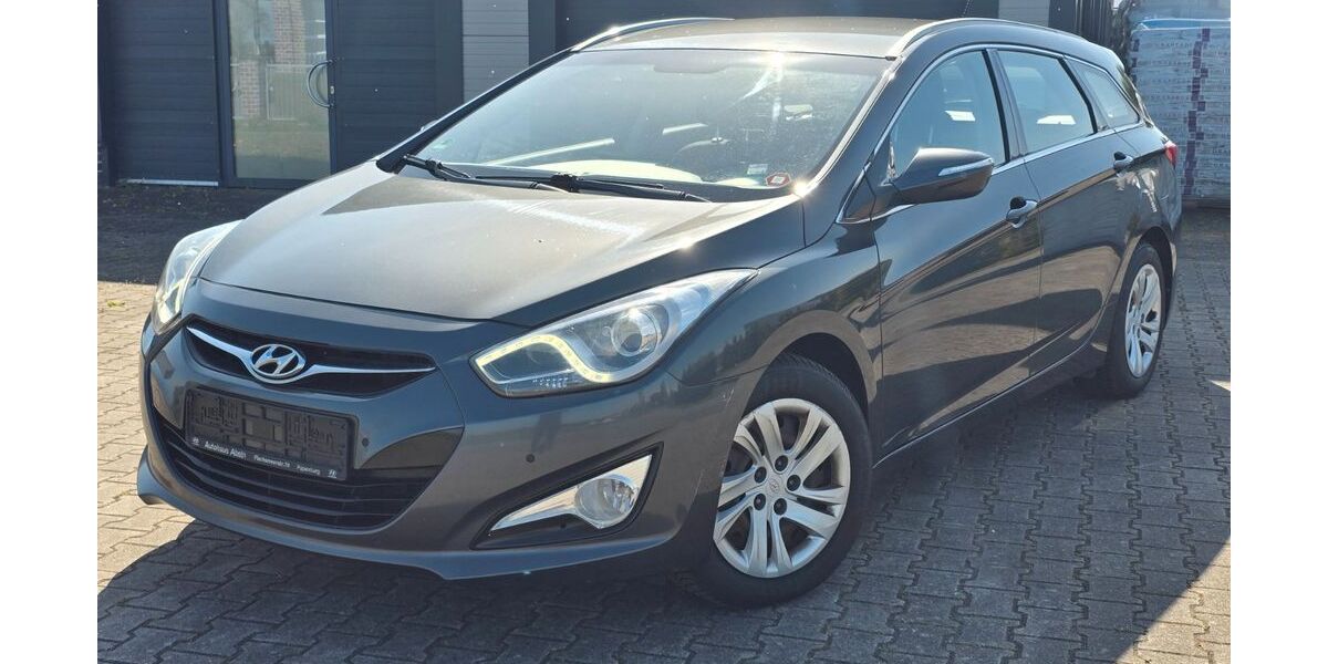 Hyundai i40 323.000 km 3.500 &euro; Surwold 26903