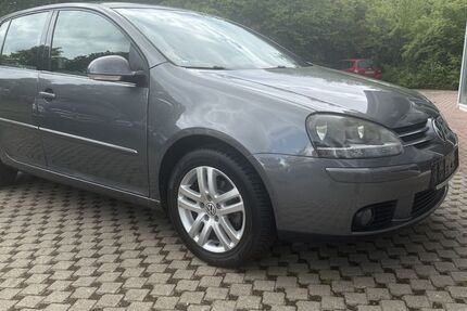 VW Golf 78.334 km 4.990 &euro; Göttingen 37081