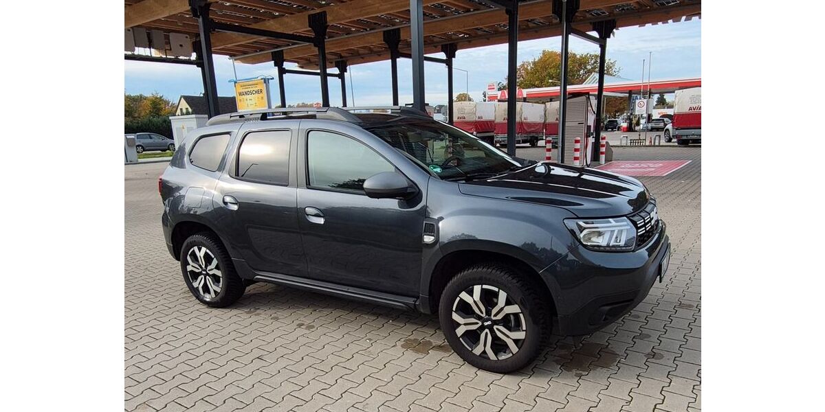 Dacia Duster 32.000 km 21.300 &euro; Hatten 26209