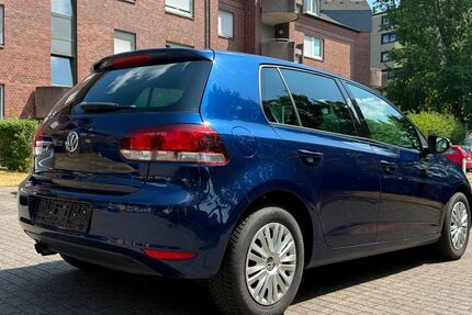 VW Golf 123.000 km 8.699 &euro; Dortmund 44369
