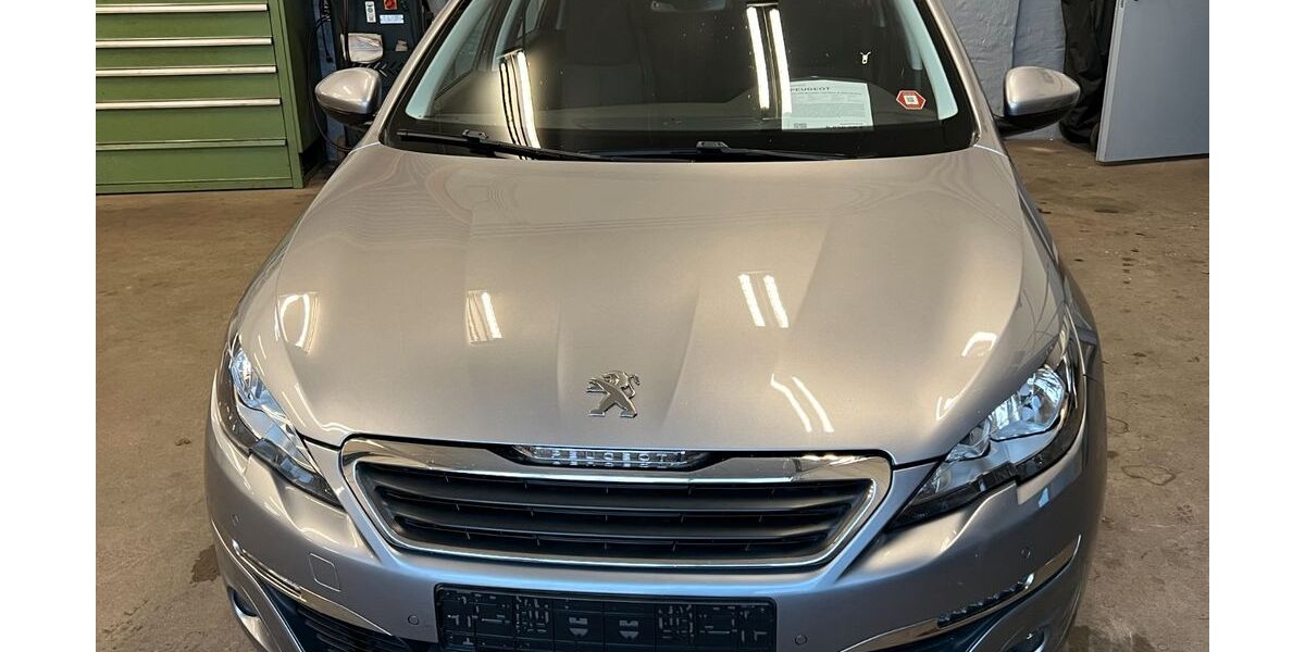 Peugeot 308 148.880 km 6.950 &euro; Stavenhagen 17153