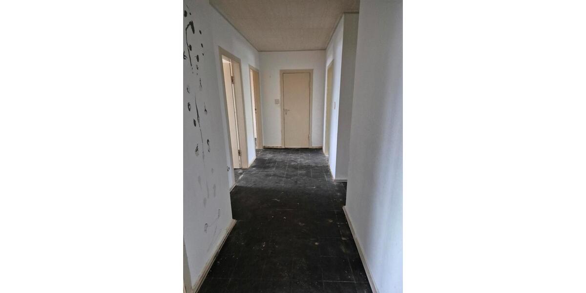 Etagenwohnung Melsdorf - 4 Zimmer, 80 m&sup2;, 160.000&euro; | Angebot:26918841