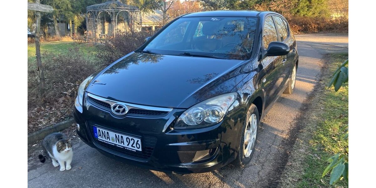 Hyundai i30 177.000 km 5.400 &euro; Callenberg 09337