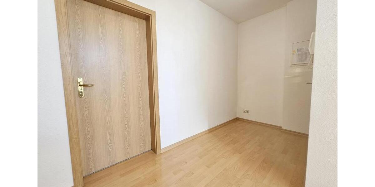 Dachgeschoßwohnung Hainichen - 2 Zimmer, 42 m&sup2;, 229&euro; | Angebot:25084334
