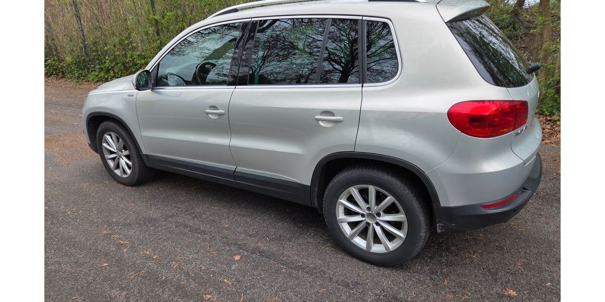 VW Tiguan 154.300 km 9.800 &euro; Salzbergen 48499