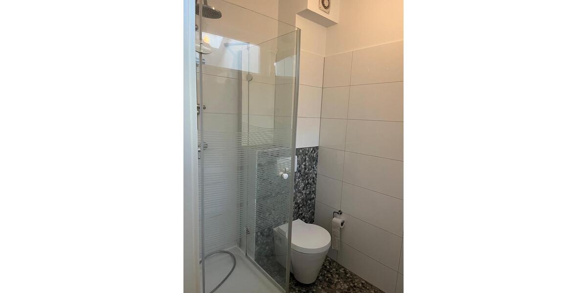 Dachgeschoßwohnung Berlin Neukölln - 2 Zimmer, 75 m&sup2;, 1.450&euro; | Angebot:26316663
