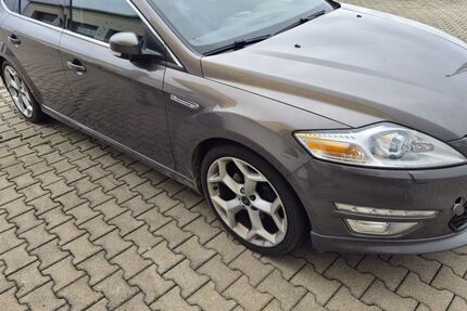 Ford Mondeo 150.200 km 4.290 € Limbach-Oberfrohna 09212