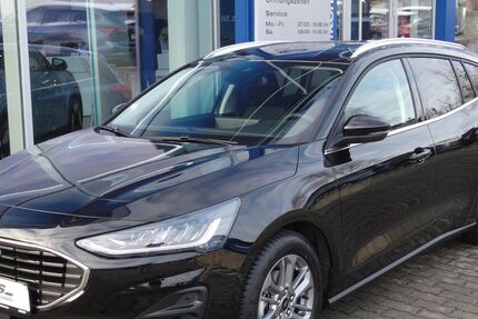 Ford Focus 11.900 km 25.250 &euro; Radebeul 01445