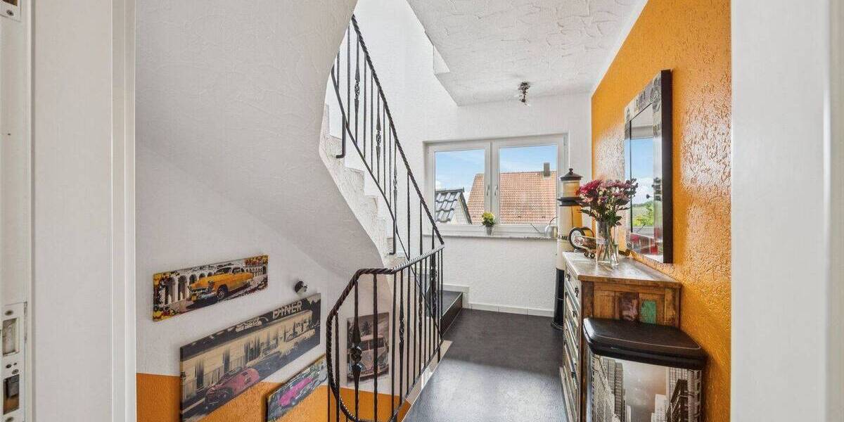 Mehrfamilienhaus, Wohnhaus Besigheim - 7 Zimmer, 254 m&sup2;, 1.050.000&euro; | Angebot:26686143