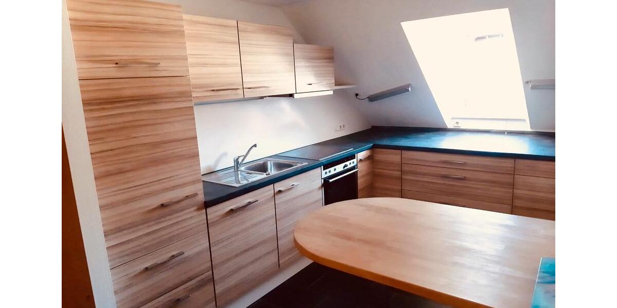 Dachgeschoßwohnung Annaberg-Buchholz Buchholz - 3 Zimmer, 60 m&sup2;, 400&euro; | Angebot:25570332
