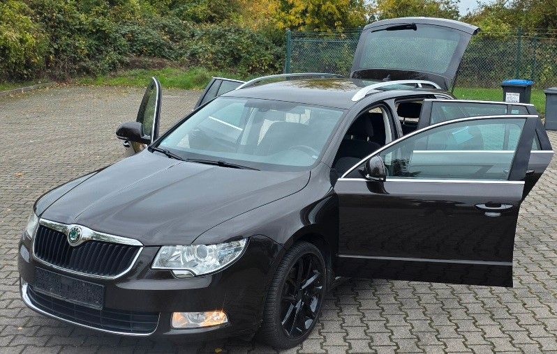 Skoda Superb 178.300 km 6.690 € Halle 06122