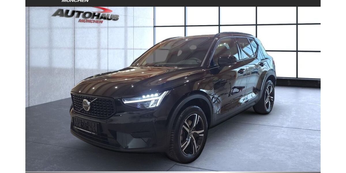 Volvo XC40 28.300 km 31.990 &euro; München 81825