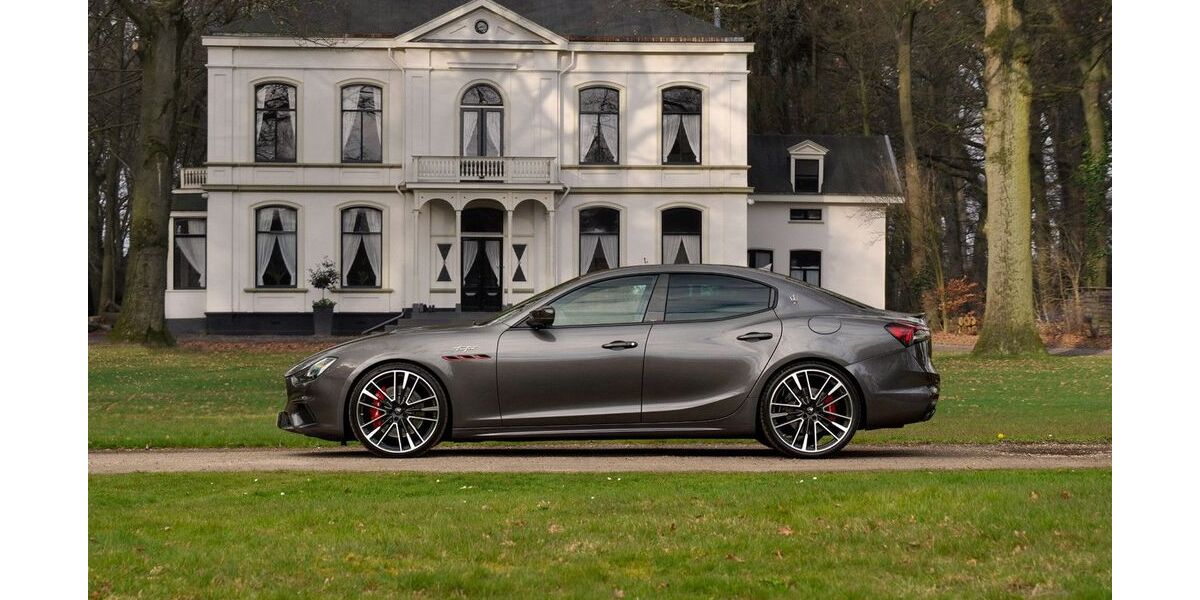 Maserati Ghibli 15.776 km 120.395 &euro; Nunspeet 
