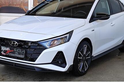 Hyundai i20 16.829 km 19.999 &euro; Oberlungwitz 09353