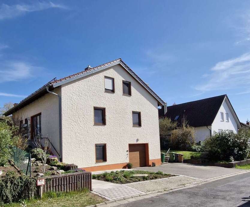Haus zum Kaufen in Demmelsdorf 480.000 € 184 m²