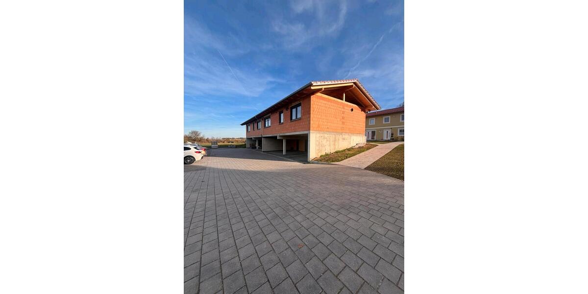 Terrassenwohnung Landau an der Isar - 4 Zimmer, 115 m&sup2;, 1.240&euro; | Angebot:25553055