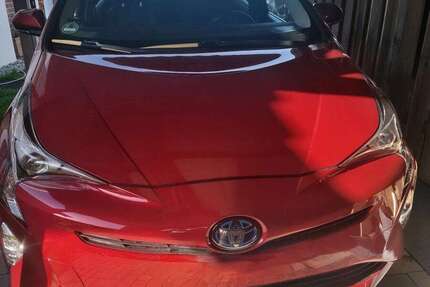 Toyota Prius 109.000 km 15.500 &euro; Grömitz 23743