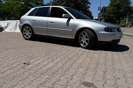 Audi A3 284.000 km 2.300 &euro; Freudenstadt 72250