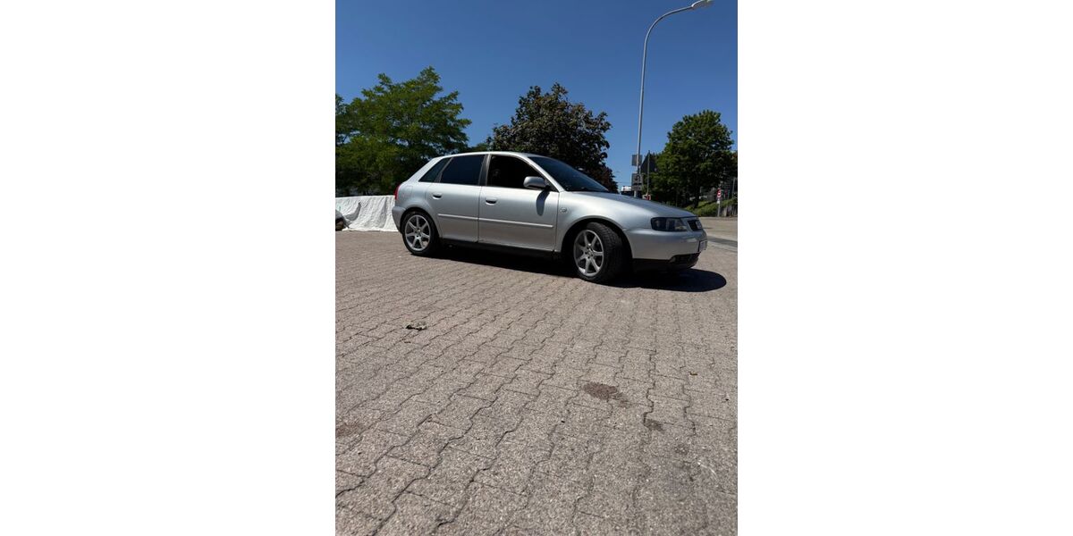 Audi A3 284.000 km 2.300 &euro; Freudenstadt 72250