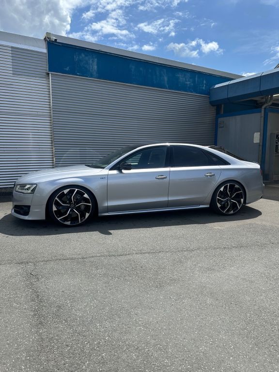 S8