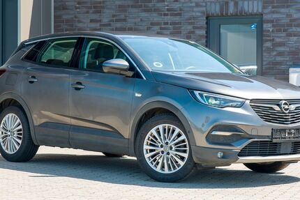 Opel Grandland (X) 198.000 km 9.399 &euro; Handewitt 24983