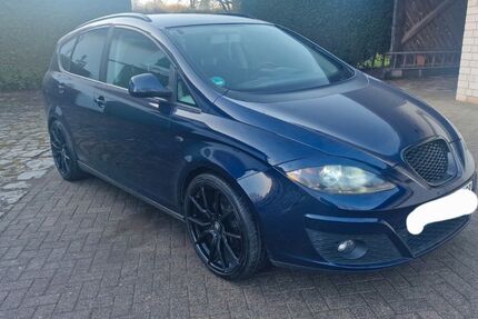 Seat Altea 167.000 km 5.950 &euro; Barntrup 32683
